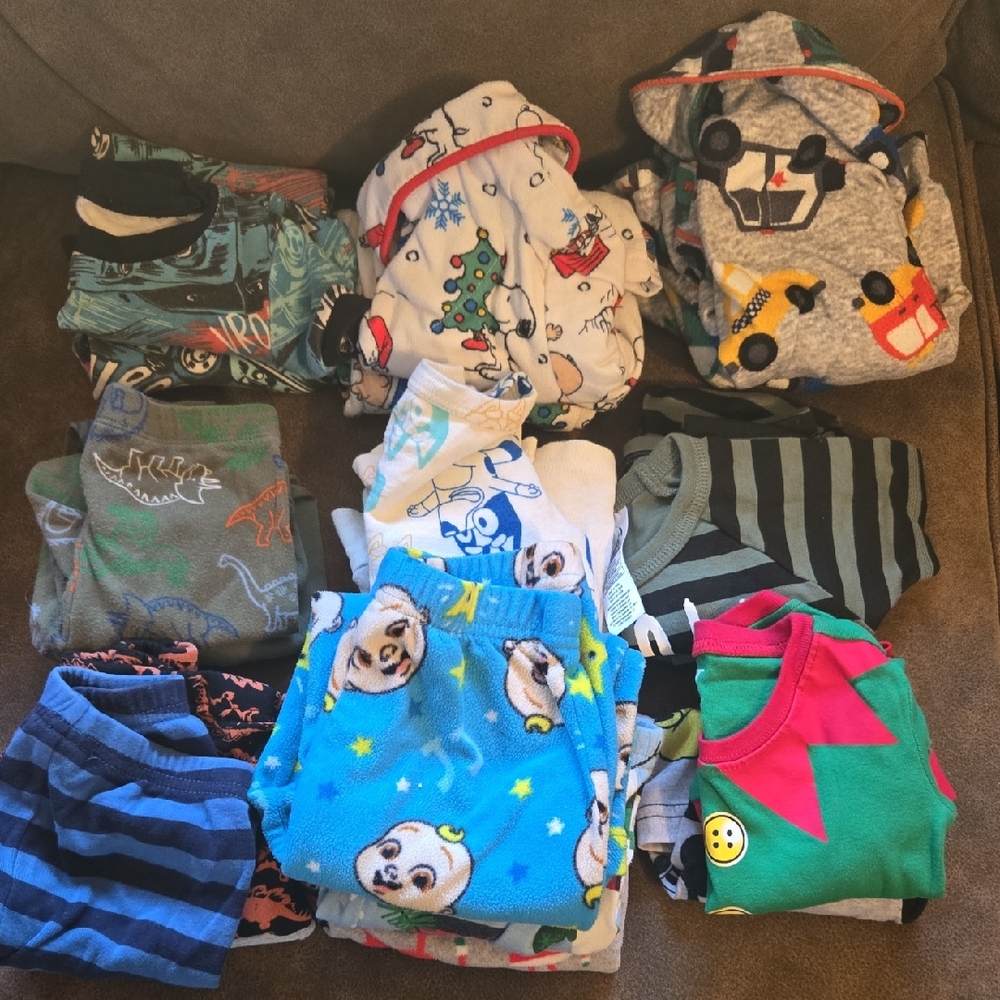20 Piece Kids Pajamas18M ~ 2T (CAN BE BUNDLED)